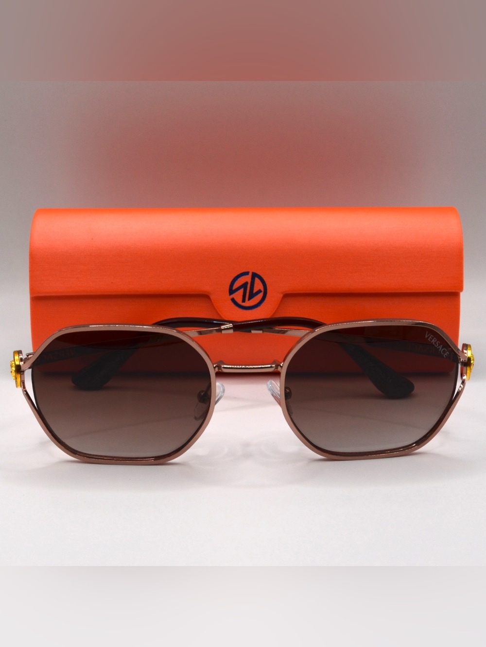 Versace Women’s Sunglasses – Pink Bronze / Brown Gradient – New – 55-20-140 - Picture 4 of 16